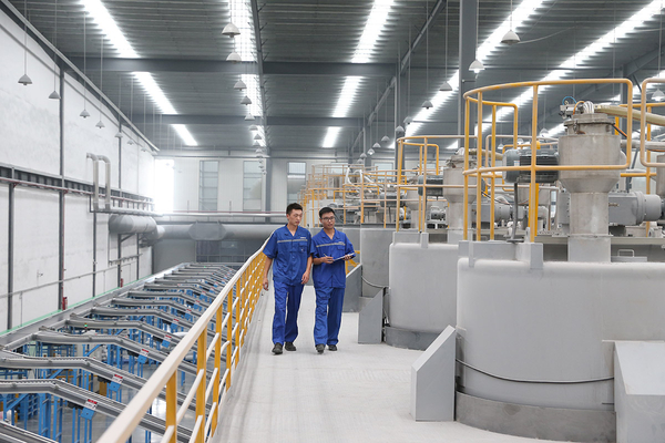 Attrezzatura di produzione automatica